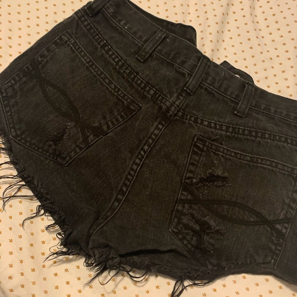 Abercrombie Black Frayed Jean Shorts Sz 2/ Sz 26 - Picture 6 of 7